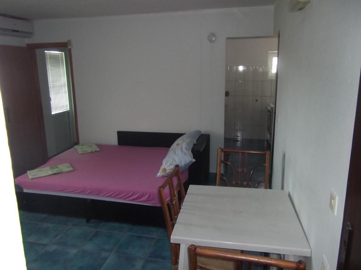 Апартаменты Apartments Jovan Сутоморе-15