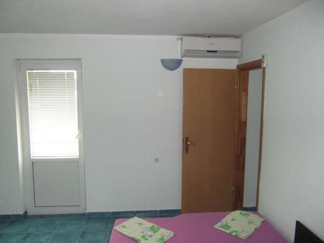 Апартаменты Apartments Jovan Сутоморе-9